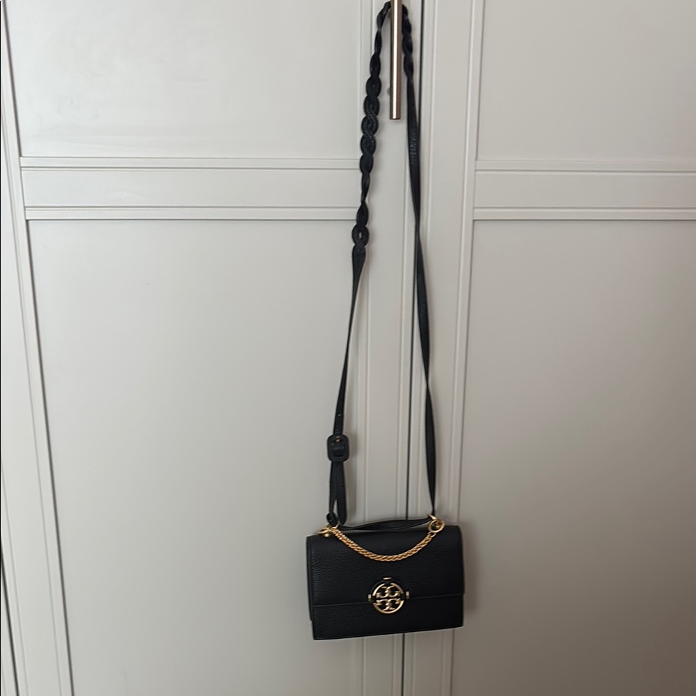 Tory Burch Black and Gold Crossbody Bag with Chain Strap - Picture 6 of 7